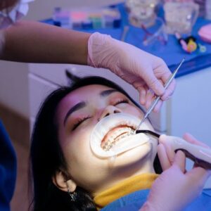 diplomado en odontología estética, rehabilitación oral,tratamiento estético, reposición de tejidos duros, odontólogo, morfología, salud bucodental, tratamientos de estética, odontología, iseie, odontólogos