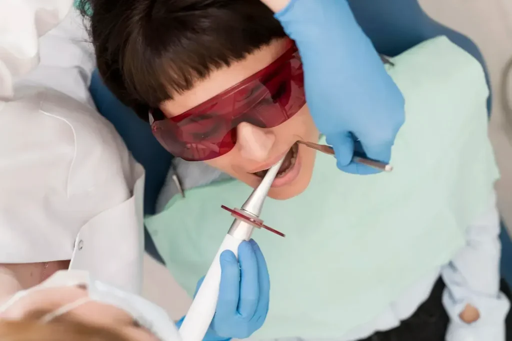 Diplomado en Técnicas Avanzadas de Blanqueamiento Dental 1