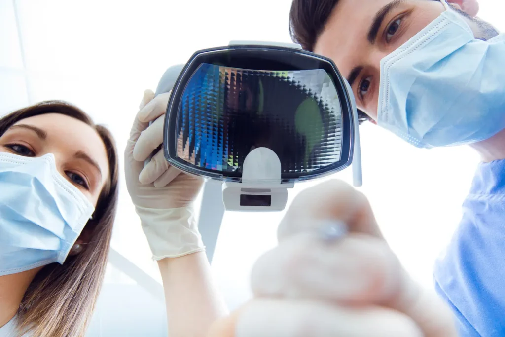 Diplomado en Cirugía Refractiva, Catarata y Superficie Ocular 3