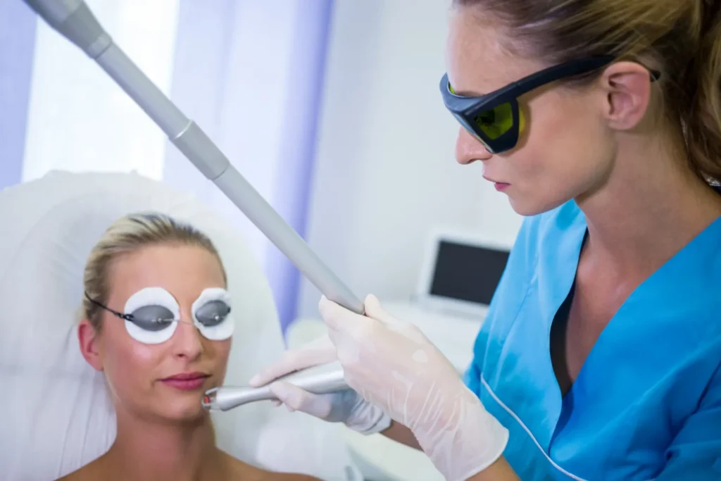 Maestría en Enfermería de Láser y Aparatología Estética 2