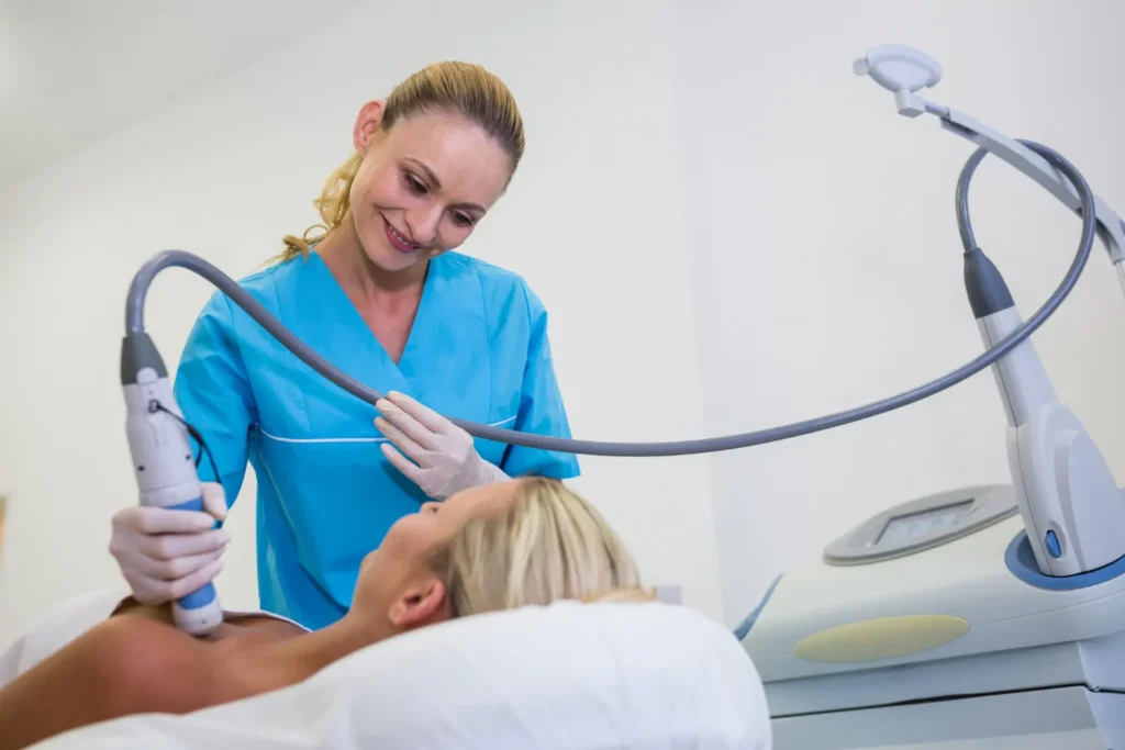 Maestría en Enfermería de Láser y Aparatología Estética 3