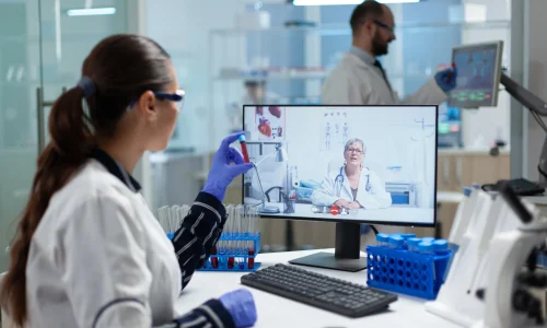 Curso-en-Gestion-de-Farmacias-100-Digitales-2-scaled-1.webp
